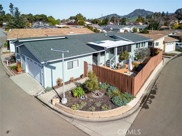 Detail Gallery Image 4 of 40 For 1008 Kerry Dr, San Luis Obispo,  CA 93405 - 3 Beds | 2 Baths
