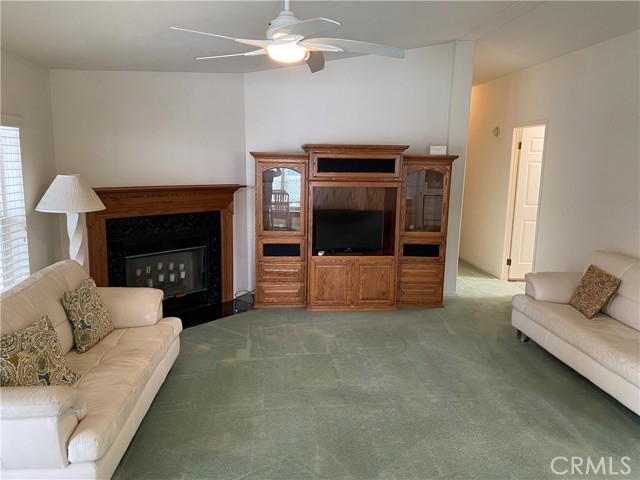 Detail Gallery Image 5 of 22 For 19350 Ward St #5,  Huntington Beach,  CA 92646 - 3 Beds | 2 Baths
