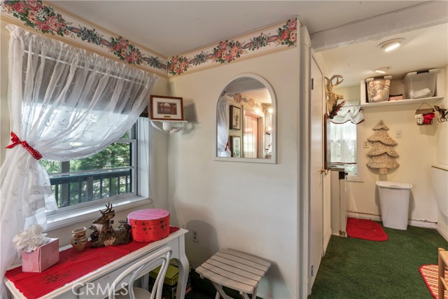 Detail Gallery Image 23 of 31 For 28810 Cedar Dr, Lake Arrowhead,  CA 92352 - 3 Beds | 2 Baths