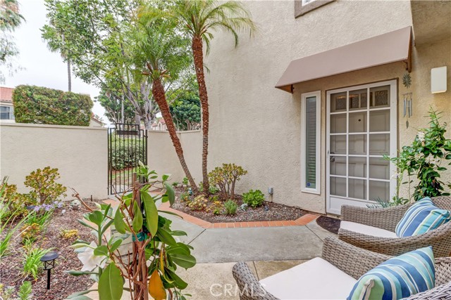 21982 Kitridge, Mission Viejo CA: https://media.crmls.org/medias/d81615d3-9459-40ce-8737-86ea4022e211.jpg