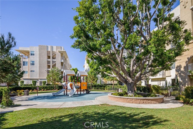 Detail Gallery Image 26 of 31 For 12913 Mission #108,  Hawthorne,  CA 90250 - 2 Beds | 2/1 Baths