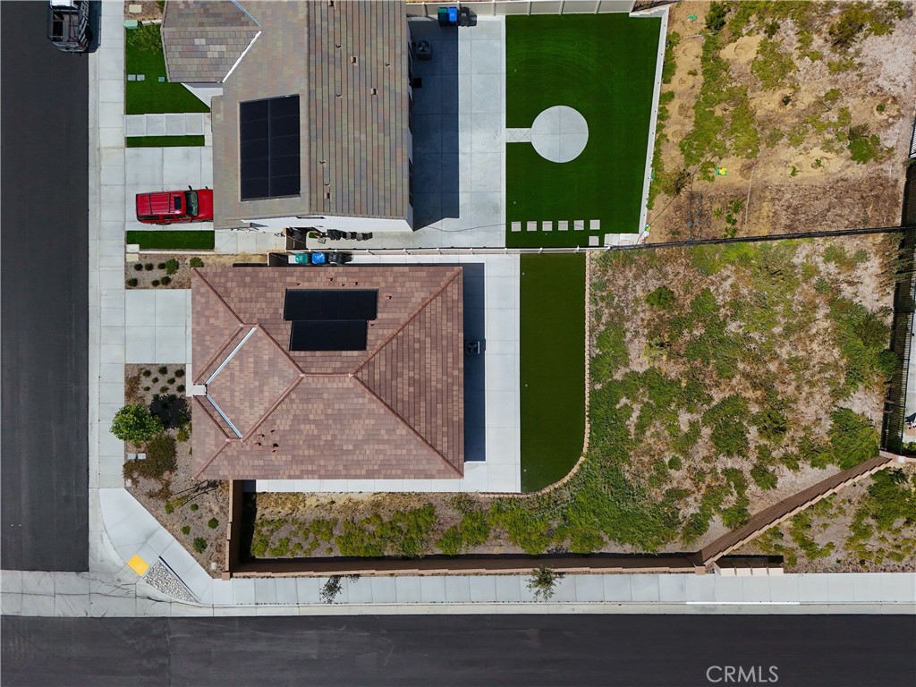 https://media.crmls.org/medias/d8168b21-fa99-4a4e-9f7f-ead863e91b1f.jpg?preset=X-Large