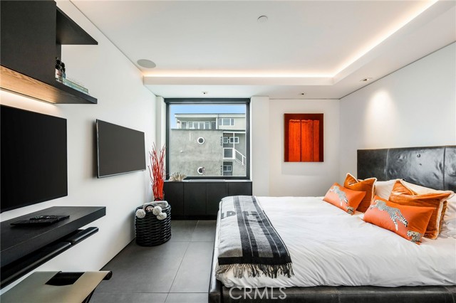 4320 The Strand, Manhattan Beach CA: https://media.crmls.org/medias/d817bc56-8691-42b9-9175-6771daf5f52a.jpg