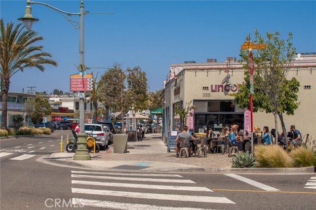 531 Pier Avenue, Hermosa Beach, California 90254, 3 Bedrooms Bedrooms, ,1 BathroomBathrooms,Residential,Sold,Pier,SB21261972