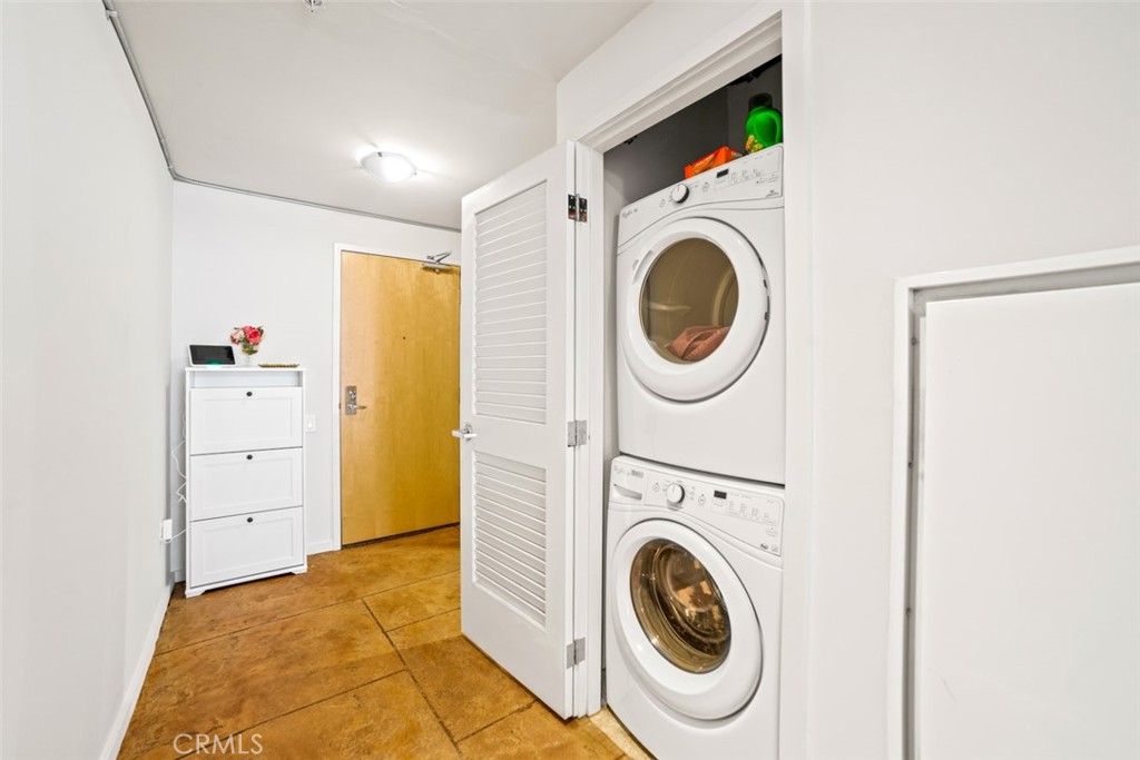 350 11th Ave. - photo 18