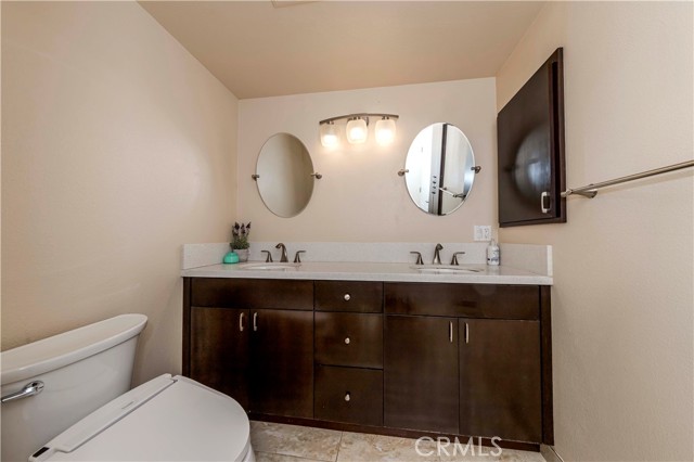 Detail Gallery Image 10 of 19 For 1231 Golden Rain Rd 70g,  Seal Beach,  CA 90740 - 2 Beds | 1 Baths