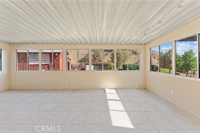 30300 Live Oak Canyon Road, Redlands CA: https://media.crmls.org/medias/d819e473-017c-4644-ac04-e974064da491.jpg