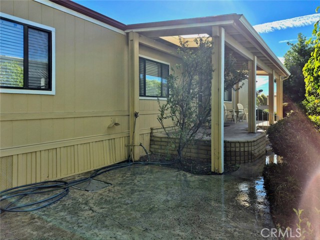 5200 Irvine, Irvine CA: https://media.crmls.org/medias/d81ac19f-fe55-41aa-8fd4-6cdc7e0e35f0.jpg