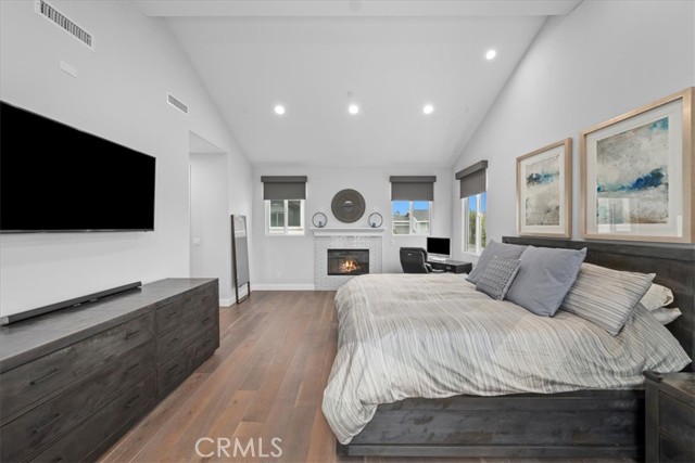 2214 Warfield Avenue, Redondo Beach, California 90278, 4 Bedrooms Bedrooms, ,3 BathroomsBathrooms,Residential,Sold,Warfield,SB24110583