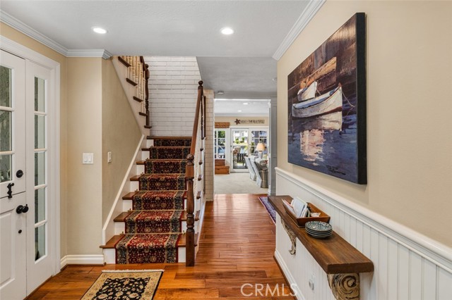 21761 Tahoe Lane, Lake Forest CA: https://media.crmls.org/medias/d81cbbee-93d9-4025-8b4f-d97258d74165.jpg