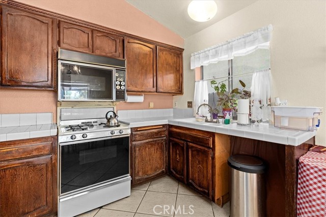 15429 Bandy Court, Moreno Valley CA: https://media.crmls.org/medias/d81cfb1b-73ca-42b2-8c76-3fc78120326a.jpg