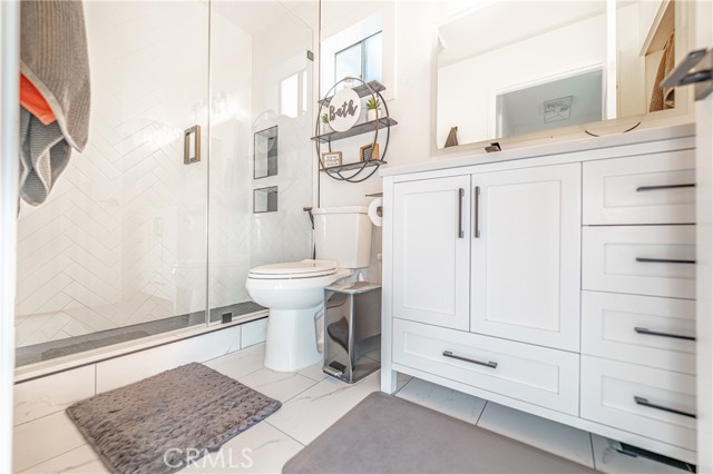 Image 17 of 26 For 600 Brea Boulevard 47