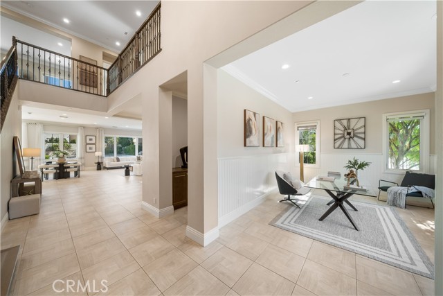 Detail Gallery Image 3 of 67 For 57 Kite, Irvine,  CA 92618 - 5 Beds | 5/1 Baths