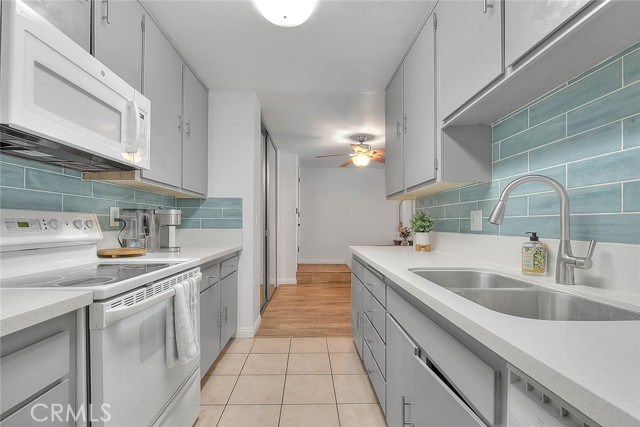 Detail Gallery Image 14 of 43 For 3565 Linden #226,  Long Beach,  CA 90807 - 1 Beds | 1 Baths