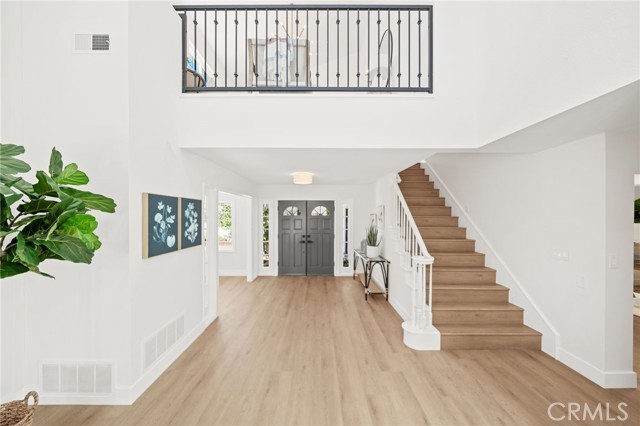 Detail Gallery Image 8 of 61 For 13802 Margene, Irvine,  CA 92620 - 5 Beds | 4 Baths