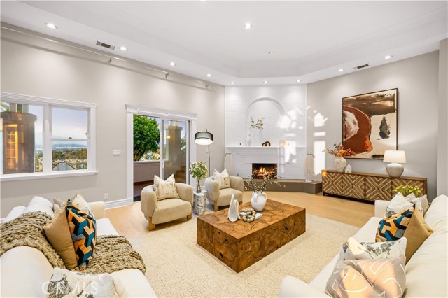 18555 Fieldbrook Street, Rowland Heights CA: https://media.crmls.org/medias/d81f5f4e-5a8e-40ae-bc36-d0757291413d.jpg