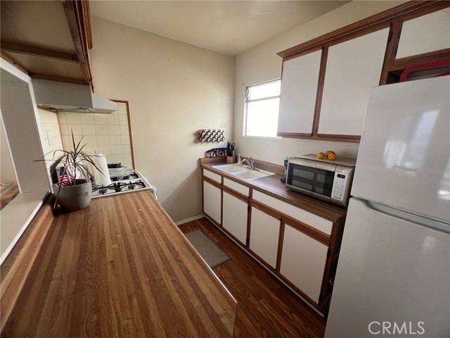 Detail Gallery Image 14 of 33 For 244 5th Street, Seal Beach,  CA 90740 - – Beds | – Baths