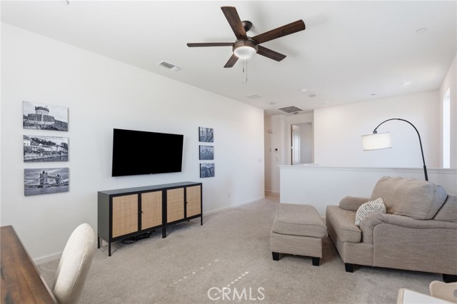 Detail Gallery Image 19 of 59 For 588 Overstone Ave, Madera,  CA 93636 - 5 Beds | 2/1 Baths