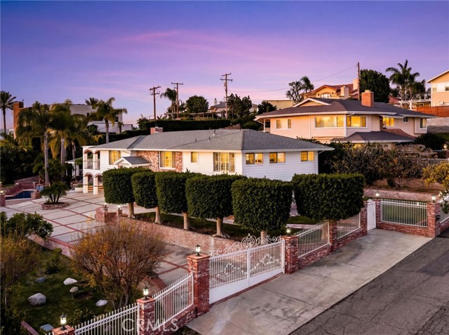 Detail Gallery Image 9 of 72 For 5262 Los Altos, Yorba Linda,  CA 92886 - 5 Beds | 4 Baths