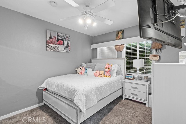 7726 Blanchard Avenue, Fontana CA: https://media.crmls.org/medias/d823d337-0b8a-41ca-bfc0-5d7f02f2977a.jpg