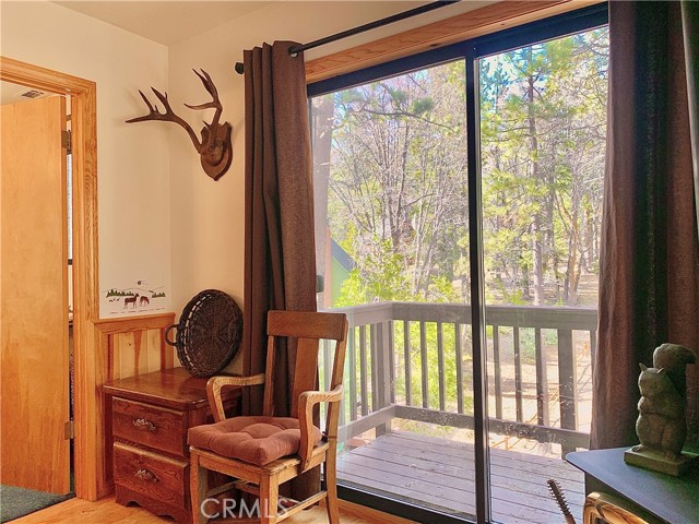Detail Gallery Image 33 of 39 For 762 Esquimoux Dr, Green Valley Lake,  CA 92341 - 3 Beds | 2/1 Baths