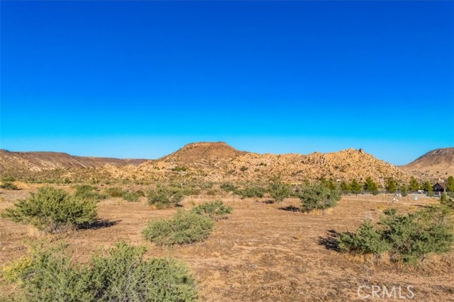 Detail Gallery Image 10 of 15 For 1 Pipes Canyon Road, Pioneertown,  CA 92268 - – Beds | – Baths