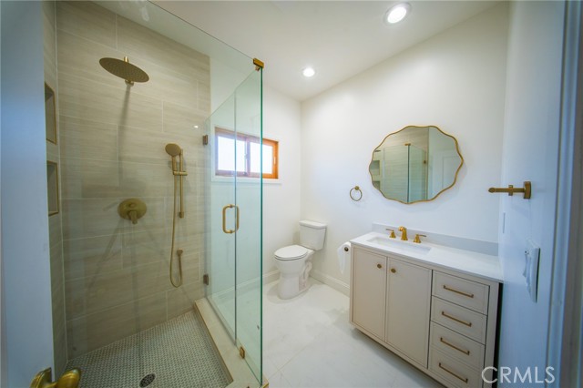 1532 W 22nd Street, Los Angeles CA: https://media.crmls.org/medias/d825d272-3fc8-4723-9d09-80597513fd20.jpg