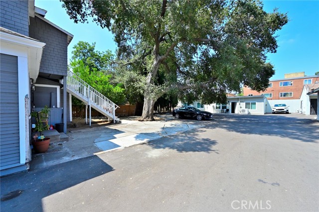 Detail Gallery Image 32 of 40 For 411 417 N Euclid Ave, Pasadena,  CA 91101 - – Beds | – Baths