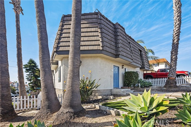 Detail Gallery Image 3 of 32 For 803 Calle Puente a,  San Clemente,  CA 92672 - 2 Beds | 2 Baths