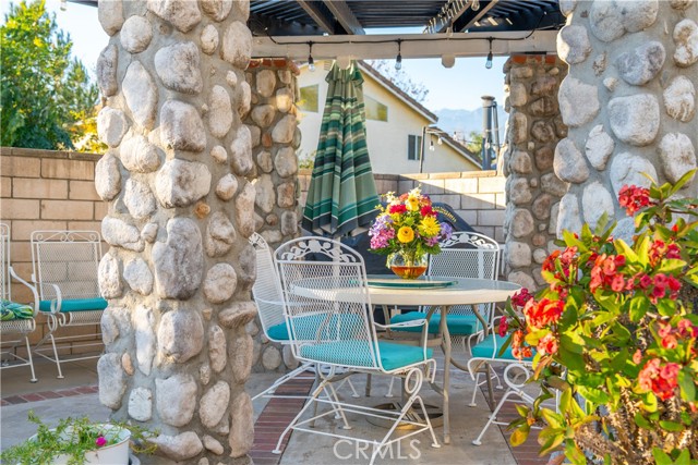 Detail Gallery Image 13 of 15 For 7234 Bodega, Fontana,  CA 92336 - 4 Beds | 3 Baths