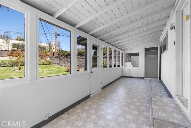 Sun room with storage