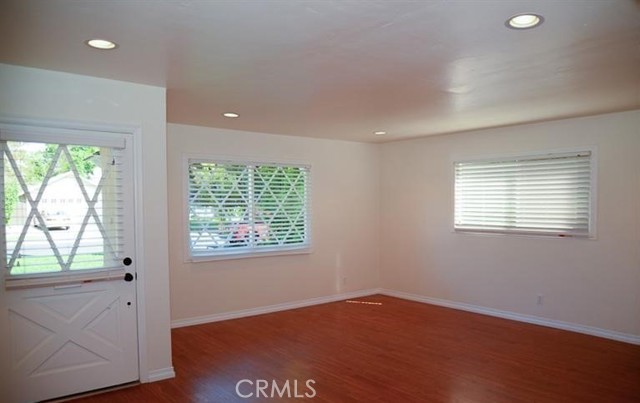 23376 Hartland Street, West Hills CA: https://media.crmls.org/medias/d827b580-a19e-45c8-b478-6281a97bda3e.jpg