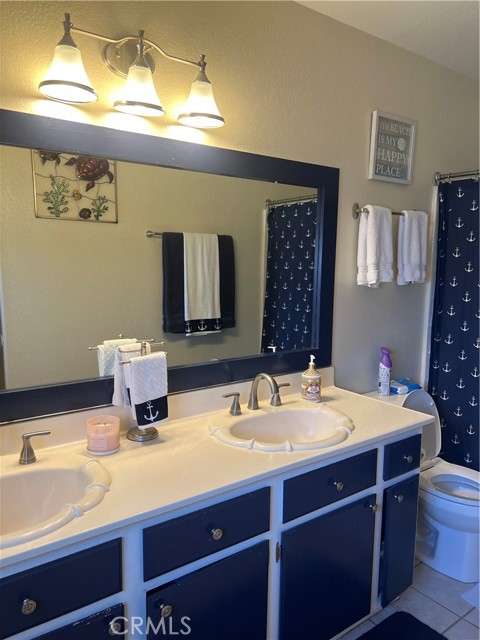 Detail Gallery Image 12 of 16 For 9291 Pleasant Hurst Ct, Jurupa Valley,  CA 92509 - 4 Beds | 2 Baths