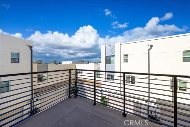 Detail Gallery Image 26 of 30 For 222 Harringay, Irvine,  CA 92618 - 3 Beds | 3/1 Baths