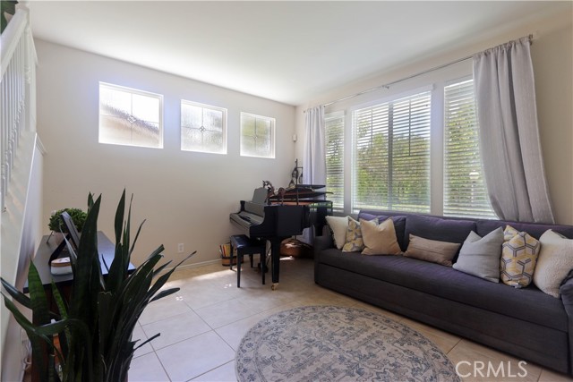 Detail Gallery Image 9 of 46 For 142 Main Street, Ladera Ranch,  CA 92694 - 4 Beds | 2/1 Baths