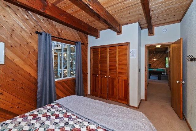 Detail Gallery Image 32 of 46 For 43659 Wolf Rd, Big Bear Lake,  CA 92315 - 4 Beds | 2 Baths