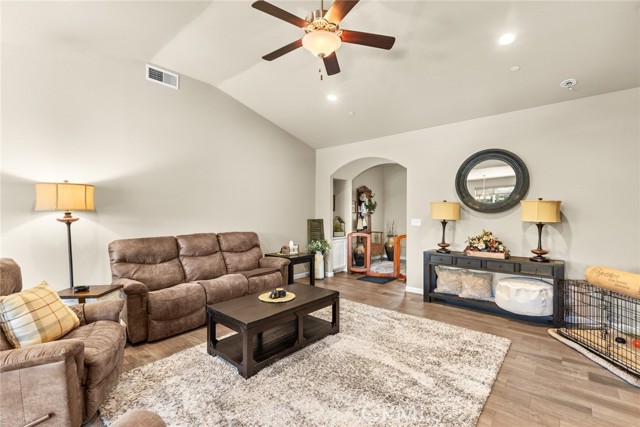 Detail Gallery Image 6 of 29 For 3439 Bamboo Orchard Dr, Chico,  CA 95973 - 3 Beds | 2 Baths