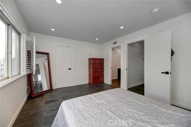 Detail Gallery Image 36 of 75 For 21905 Stanwell St, Chatsworth,  CA 91311 - 5 Beds | 3/2 Baths