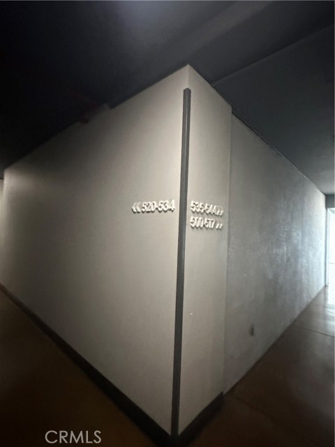 645 W 9th Street, Los Angeles CA: https://media.crmls.org/medias/d8294627-e66c-4adc-98d1-bf5702bc904b.jpg