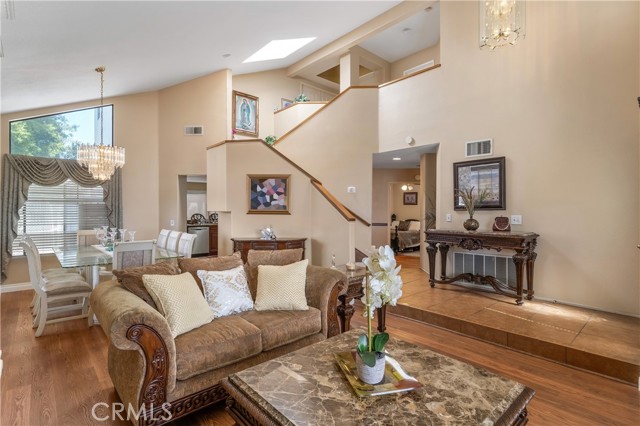 Detail Gallery Image 10 of 52 For 25454 Blackthorne Drive, Murrieta,  CA 92563 - 4 Beds | 3 Baths