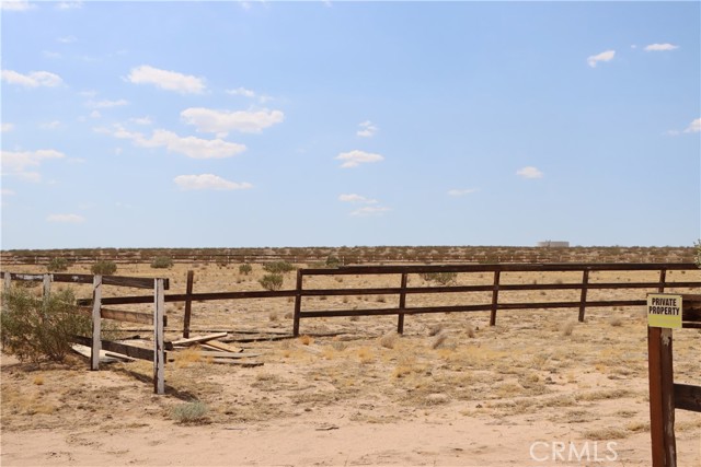0 Mountain Springs Road, Helendale CA: https://media.crmls.org/medias/d8297de5-54a2-4bc0-8657-9cc8e22274a2.jpg