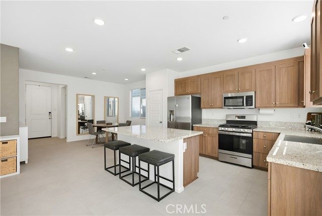 Detail Gallery Image 5 of 32 For 1157 Blackbrush, Banning,  CA 92220 - 3 Beds | 2/1 Baths