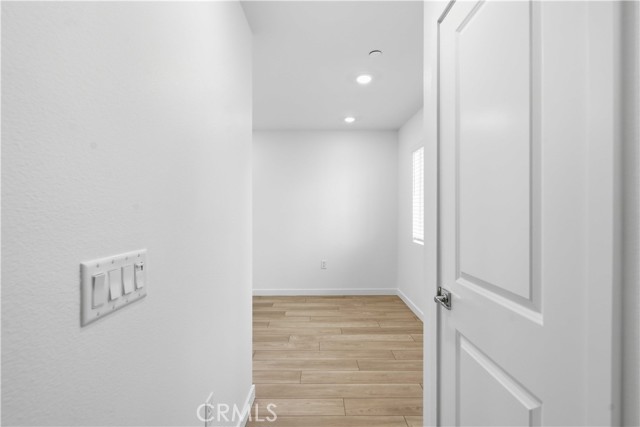 Detail Gallery Image 4 of 29 For 9329 via Azul, Pico Rivera,  CA 90660 - 3 Beds | 3 Baths