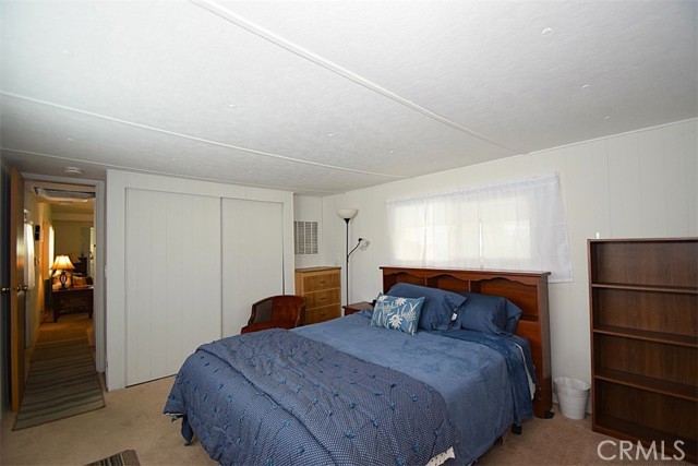 56254 29 Palms Highway, Yucca Valley CA: https://media.crmls.org/medias/d82b7cd6-08d0-4fde-900d-502be1ae7006.jpg