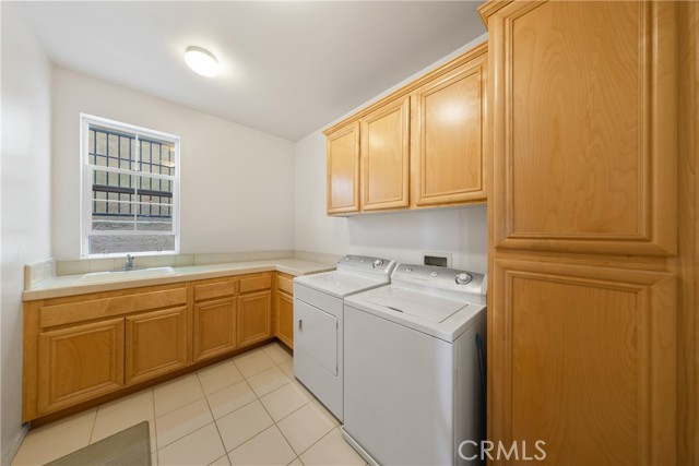 928 Kingsford Street, Monterey Park CA: https://media.crmls.org/medias/d82df734-6725-47d9-bdbb-6fcb6a8fff44.jpg
