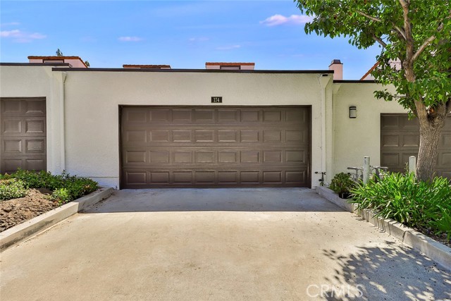 Detail Gallery Image 39 of 46 For 174 Jeranios Ct, Thousand Oaks,  CA 91362 - 2 Beds | 2/1 Baths