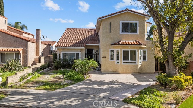 Detail Gallery Image 30 of 33 For 6920 1/2 Loma Verde, Canoga Park,  CA 91303 - 3 Beds | 3 Baths