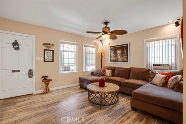 3 Bed Home for Sale in Hawthorne, California