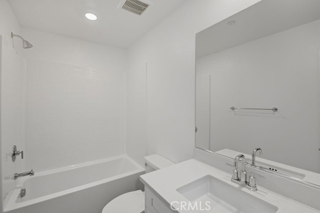 Detail Gallery Image 10 of 28 For 33202 Damask Ln, French Valley,  CA 92596 - 3 Beds | 2/1 Baths