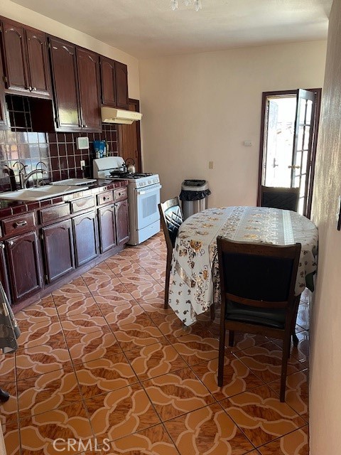 Detail Gallery Image 12 of 24 For 317 E 42nd Pl, Los Angeles,  CA 90011 - 3 Beds | 1 Baths